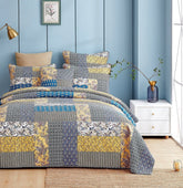 DaDa Bedding Honey Cove Garden Floral Paisley Cottage Patchwork Bedspread Set (JHW-957) by DaDa Bedding Collection